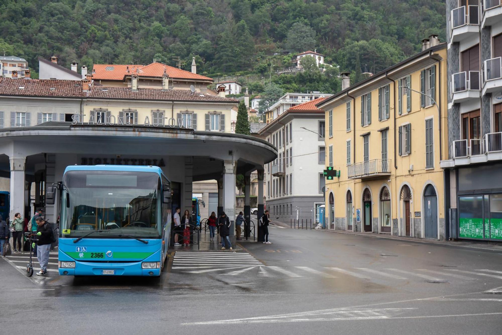 Amendola City View Apartments Suite Romantica Como Zewnętrze zdjęcie