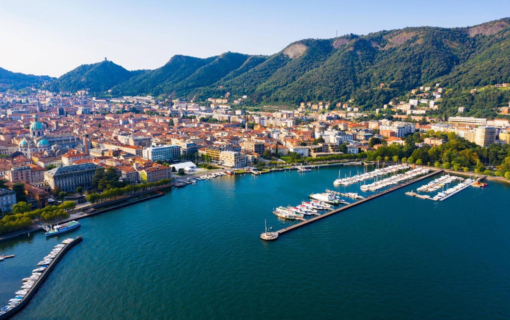 Romantic White Apartment - 5 Minutes From The Lake Como Zewnętrze zdjęcie