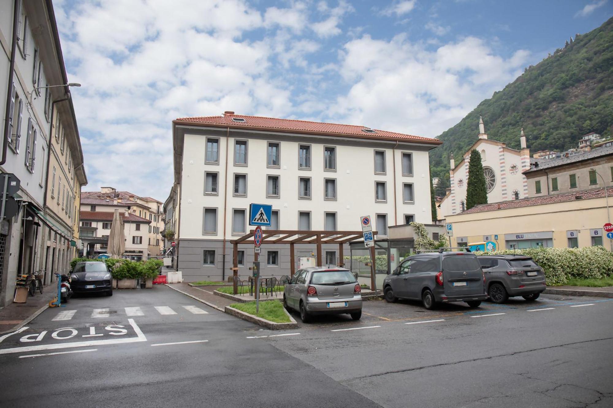 Amendola City View Apartments Suite Romantica Como Zewnętrze zdjęcie